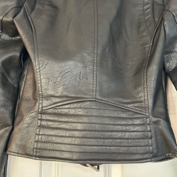 Edgy Moto jacket with studs, perfect layering over jeans or a skirt - Picture 4 of 9